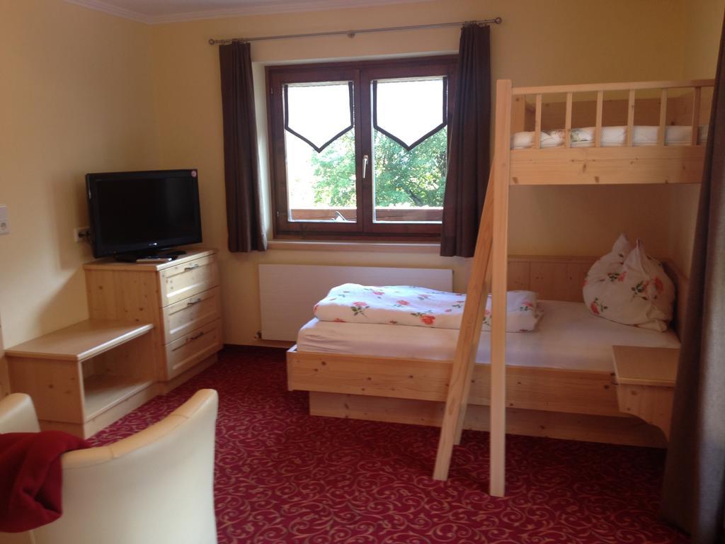 Villa Weisssteinalm Kaprun Habitación foto